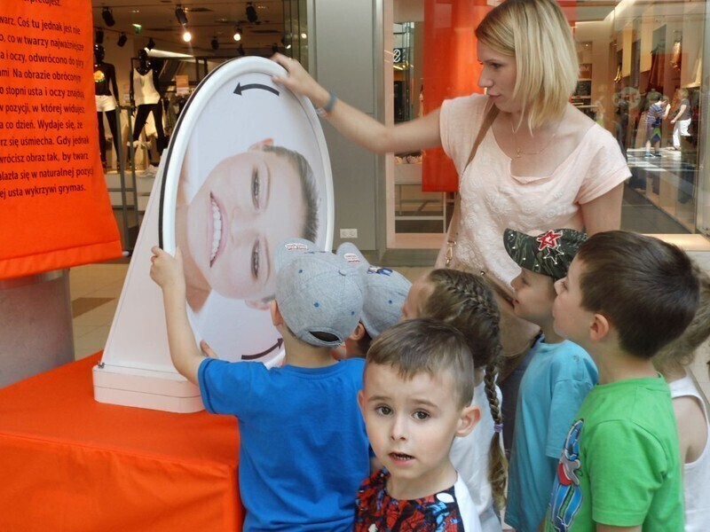 Zdjęcie 6: Dotknij, sprawdź, przetestuj! 