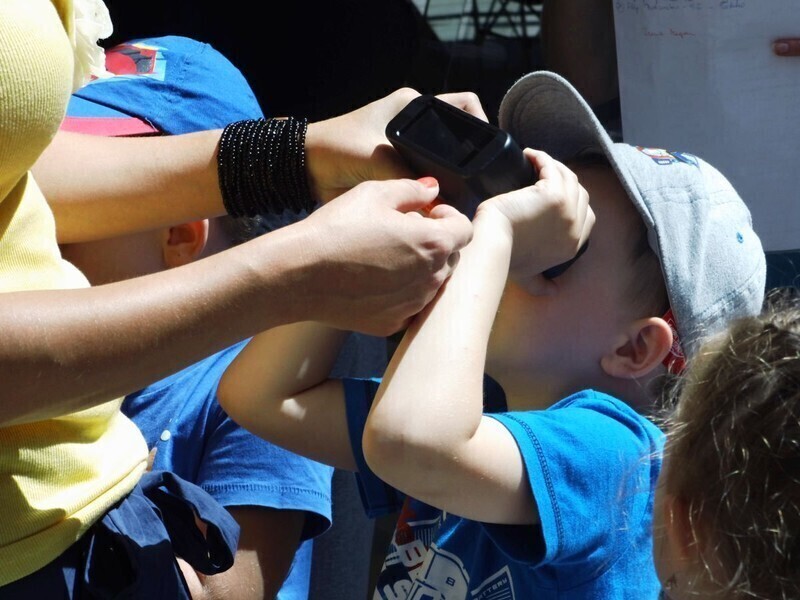 Zdjęcie 9: Dotknij, sprawdź, przetestuj! 