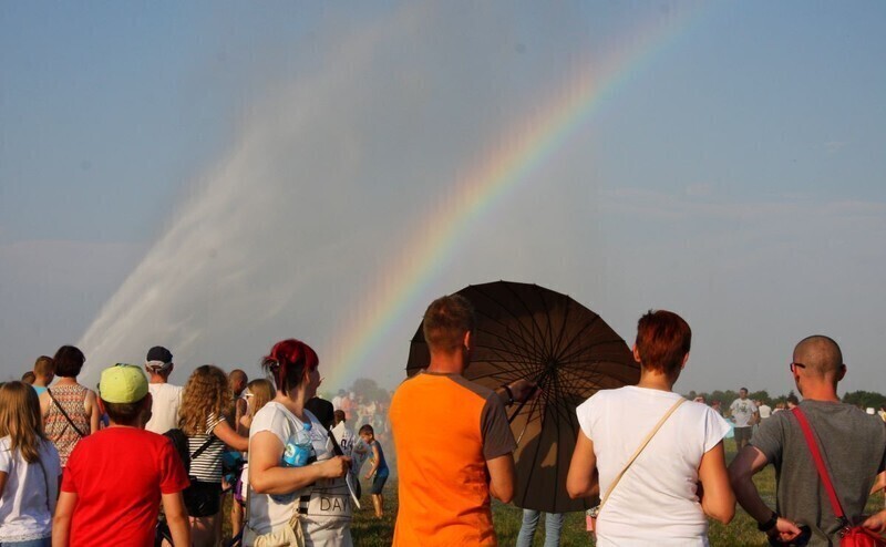 Zdjęcie 7: F-16 na niebie, Kukiz na scenie 