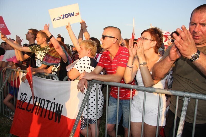 Zdjęcie 28: F-16 na niebie, Kukiz na scenie 