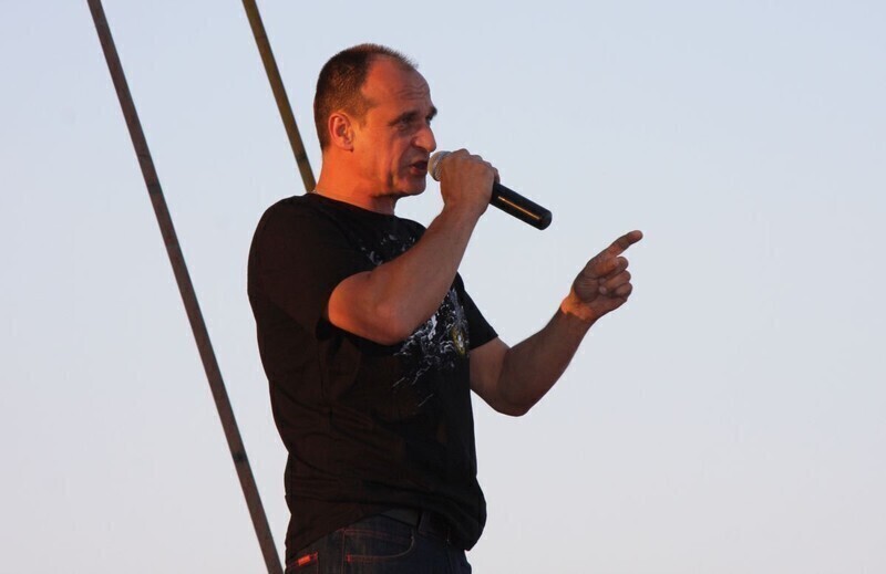 Zdjęcie 30: F-16 na niebie, Kukiz na scenie 