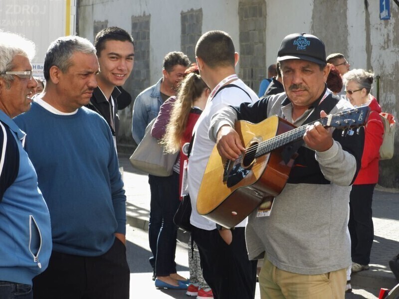 Zdjęcie 8: 460 pielgrzymów wyruszyło z Piotrkowa