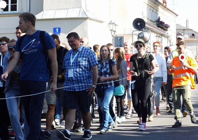 Zdjęcie 28: 460 pielgrzymów wyruszyło z Piotrkowa