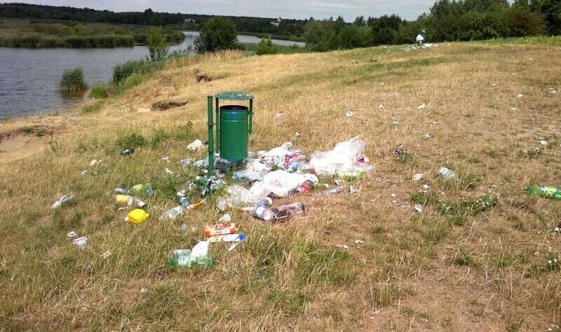 Zdjęcie 3: Okolice jeziora Bugaj w fatalnym stanie. Mieszkaniec osiedla Wierzeje apeluje o interwencję 