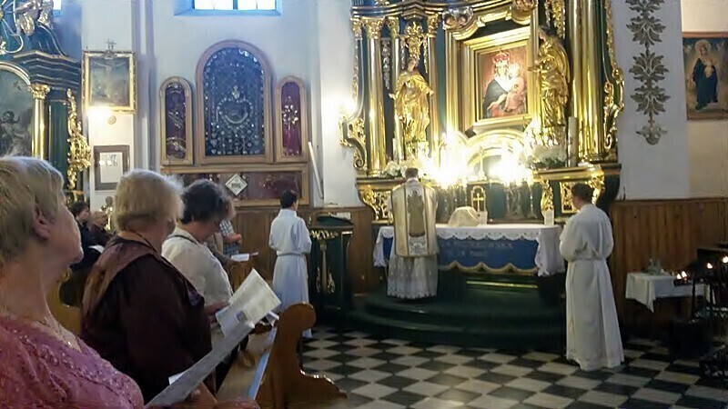 Odprawili mszę po łacinie