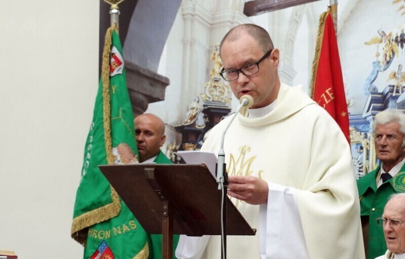 Zdjęcie 3: Niedziela w Piotrkowie należała do pszczelarzy