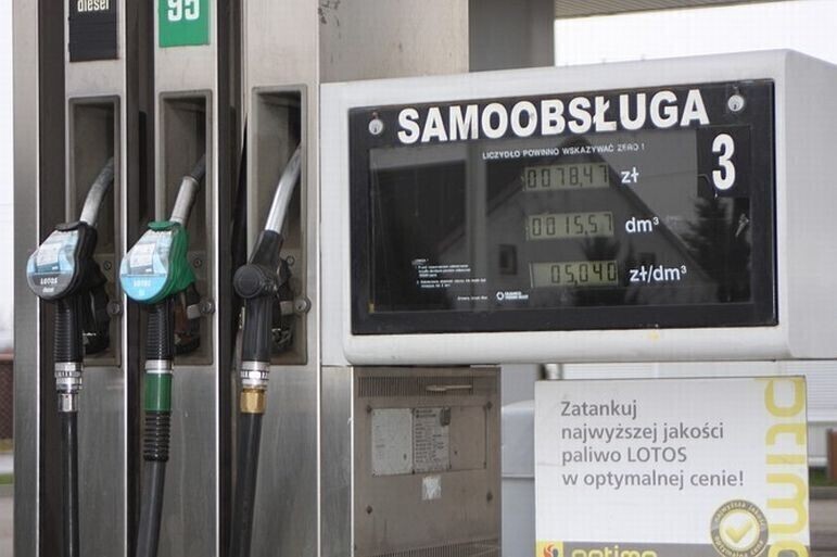 Pięć nowych stacji benzynowych na trasie S8