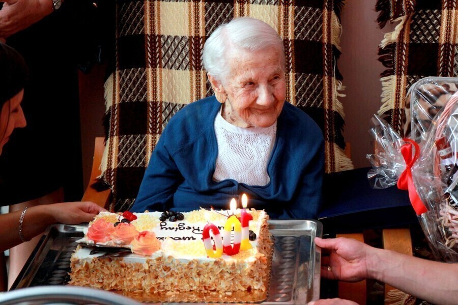 Dwieście lat pani Regino