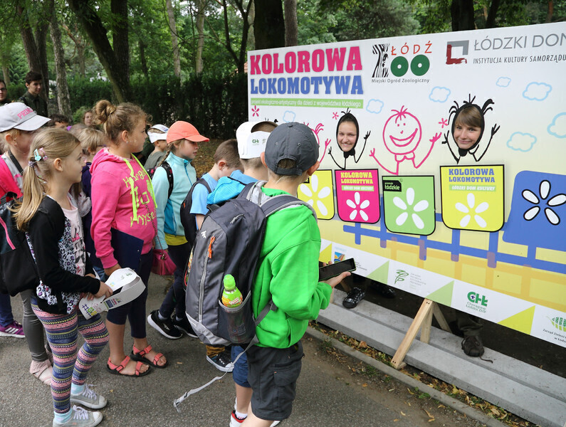 Zdjęcie 9: Wyjątkowy przystanek na szlaku Kolorowej Lokomotywy Łódzkiego Domu Kultury