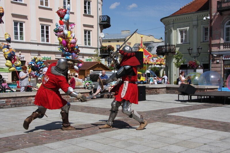 Zdjęcie 3: Biesiadowali w Rynku Trybunalskim