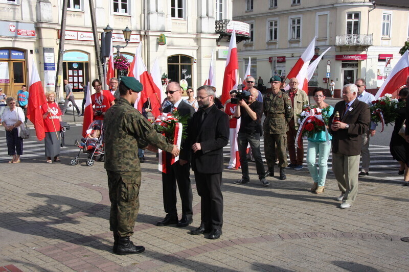 Zdjęcie 5: Upamiętnili bohaterów Powstania Warszawskiego