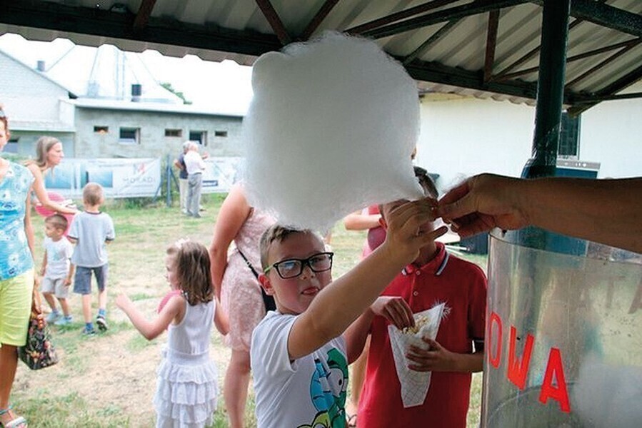 Zdjęcie 1: Letnie studio Strefy FM w Moszczenicy 