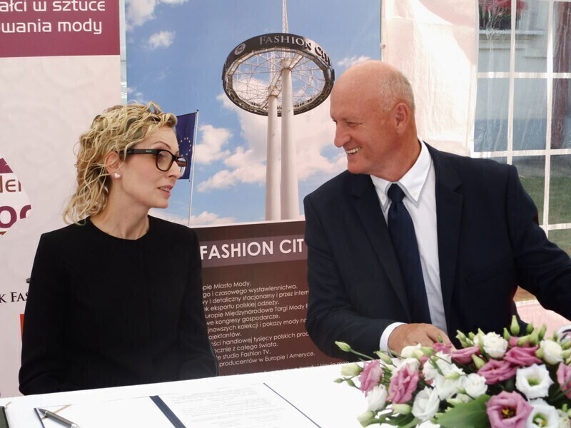 Zdjęcie 9: Powiat razem z Ptakiem. Kilka tysięcy miejsc pracy czeka...