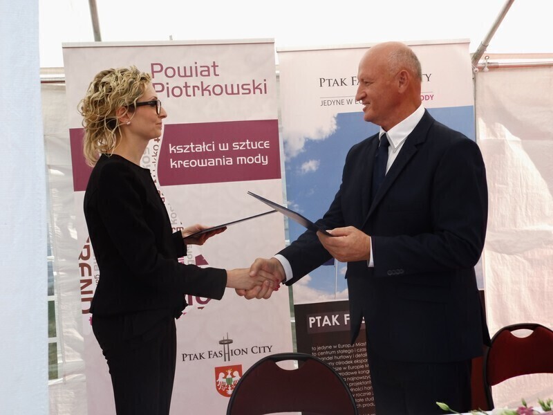 Zdjęcie 11: Powiat razem z Ptakiem. Kilka tysięcy miejsc pracy czeka...