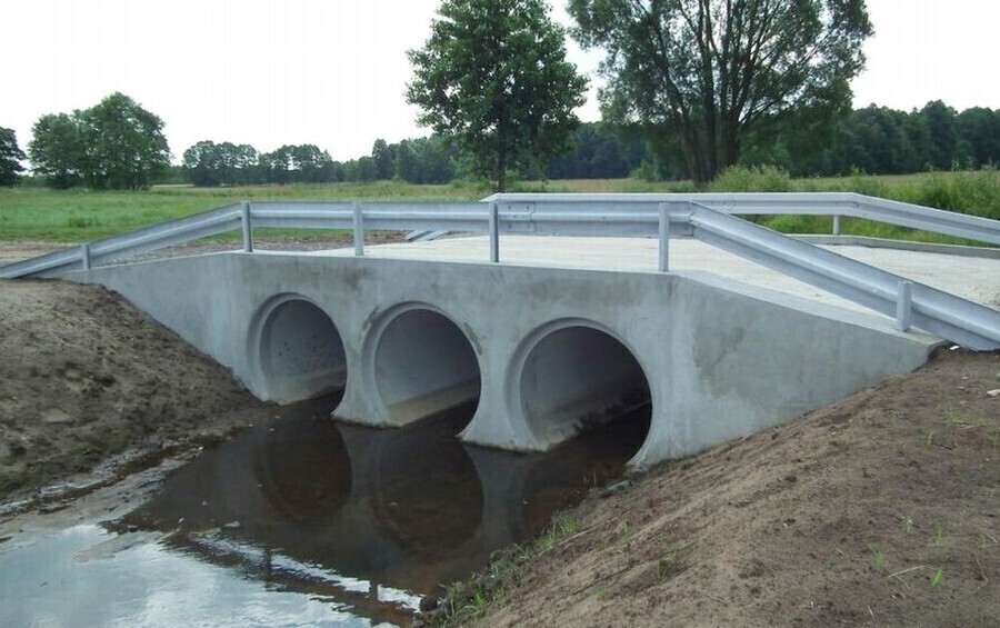 Zdjęcie 1: Po moście w Radziątkowie można już jeździć