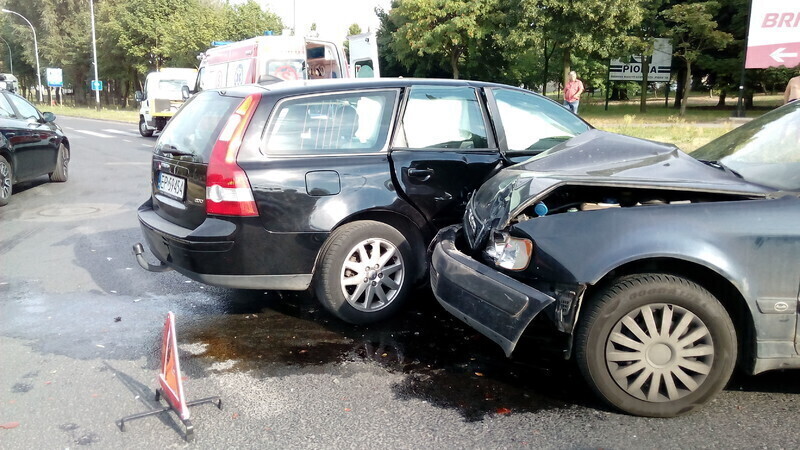 Zdjęcie 3: Kraksa na Kostromskiej