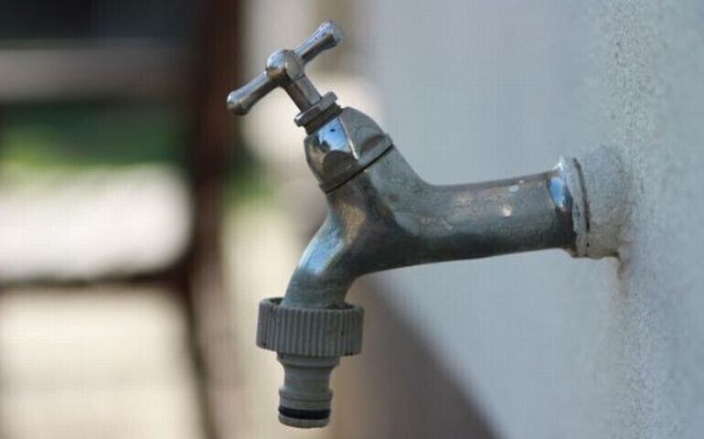 Rolnicy zmagają się z suszą