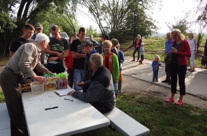 Zdjęcie 10: Łowili na zakończenie wakacji