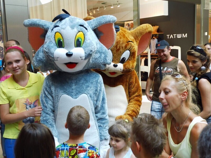 Zdjęcie 12: Wielka mysz i wielki kot w piotrkowskiej galerii