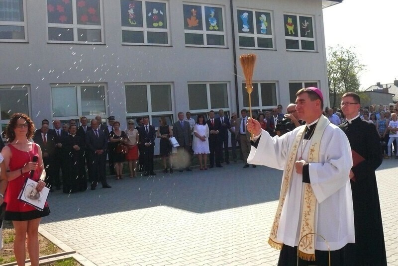 Zdjęcie 6: Moszczenica: SP w Babach powiększona i z nowym patronem