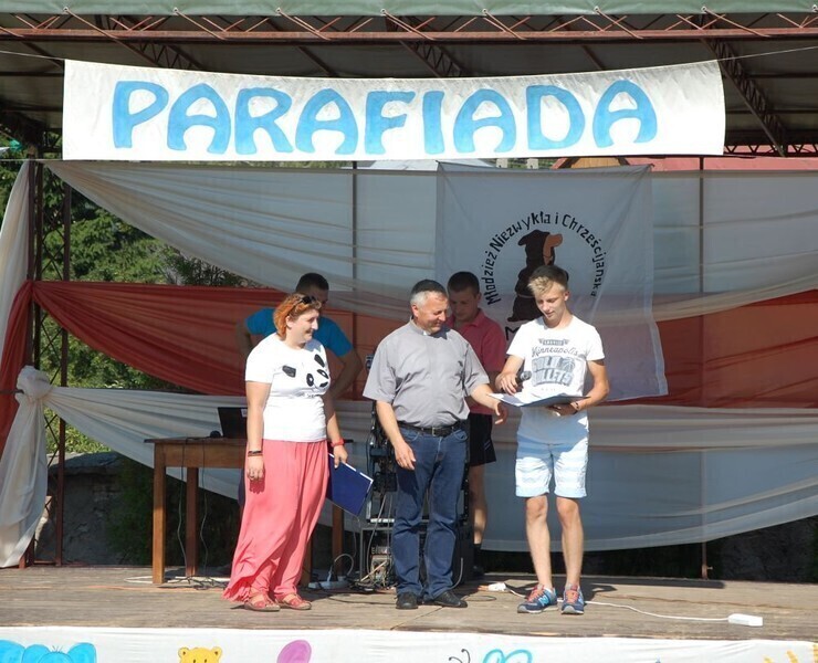 Zdjęcie 3: Ręczno: Parafiada znów zintegrowała mieszkańców 