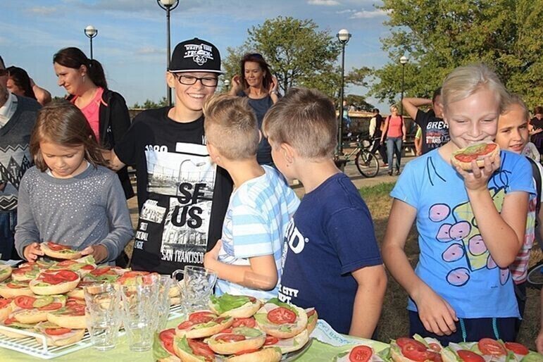 Zdjęcie 14: Integral 2015 w Gorzkowicach. Bieg uliczny i jazda na rolkach