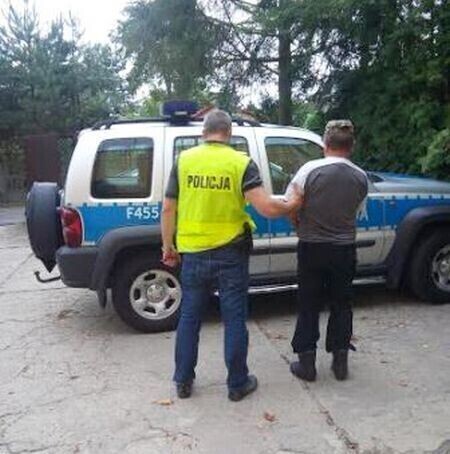 Rzucił się z nożem na sąsiada