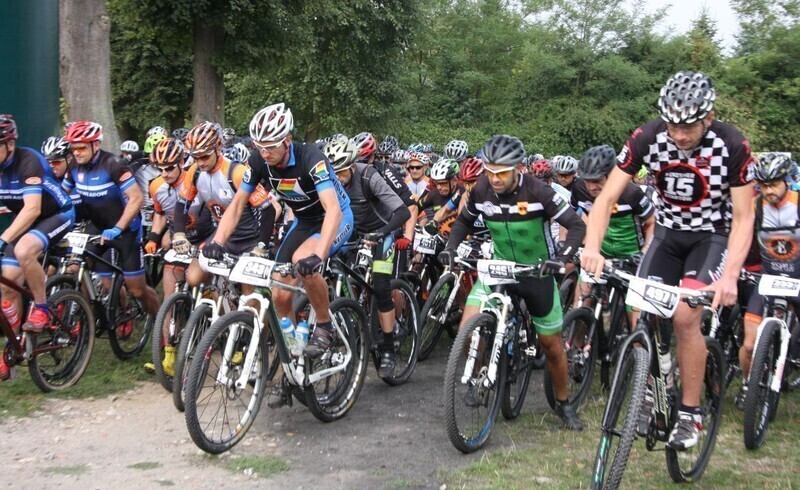 Zdjęcie 4: Świat na głowie w Sulejowie, czyli trochę sportu na Podklasztorzu