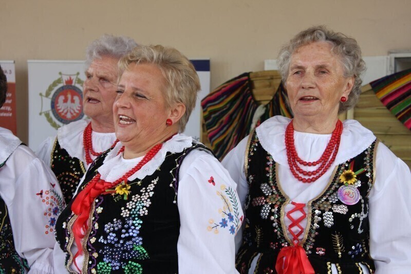 Zdjęcie 21: Zobacz, jak świętowali w Moszczenicy!