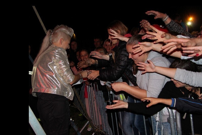 Zdjęcie 17: Piękni i młodzi na dożynkach w gminie Wola Krzysztoporska 