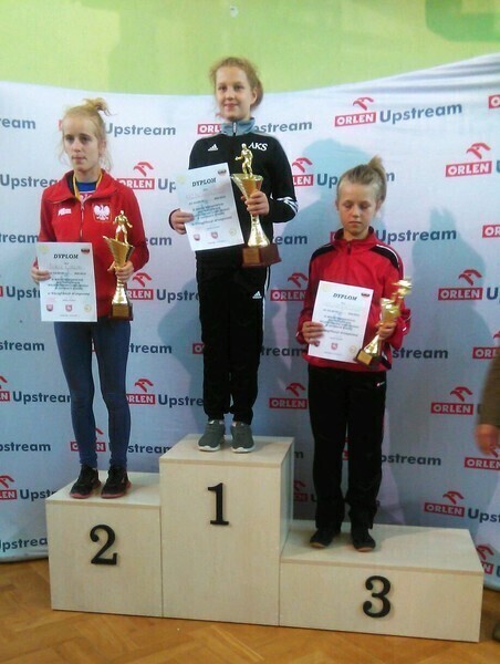 Kolejny udany start piotrkowskich zapaśniczek