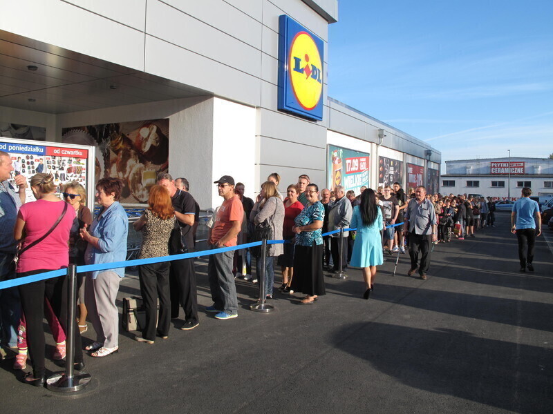 Zdjęcie 7: Zobacz otwarcie nowego marketu w Piotrkowie! 
