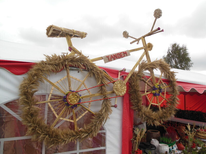 Zdjęcie 4: Powiatowe Święto Plonów w Gorzkowicach