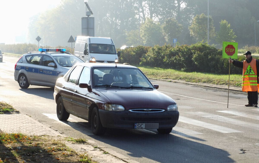 Zdjęcie 1: 16-latka potrącona na pasach