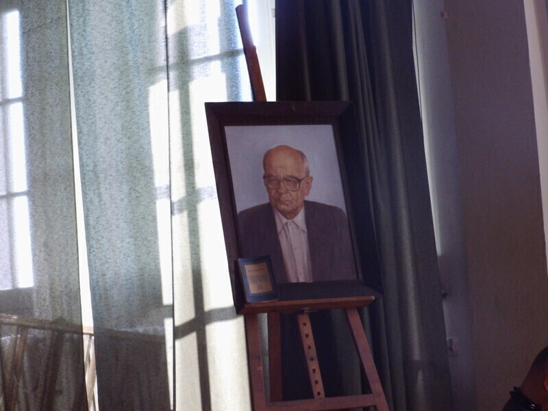 Zdjęcie 5: Uhonorowali prof. Rudnickiego w I LO