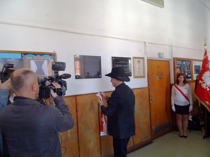 Zdjęcie 8: Uhonorowali prof. Rudnickiego w I LO