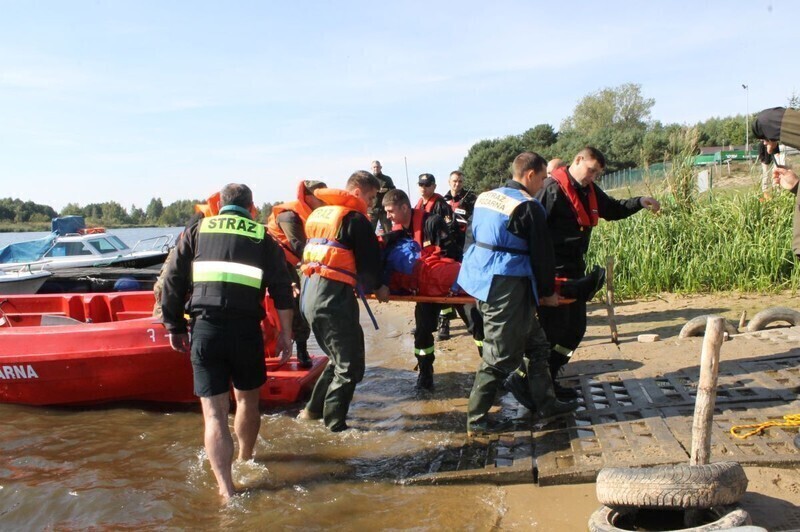 Zdjęcie 3: Rybacka i pożarna ćwiczyły na Zalewie 