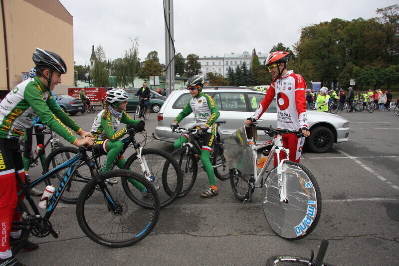 Zdjęcie 6: Rajd rowerowy z marszałek Radziszewską