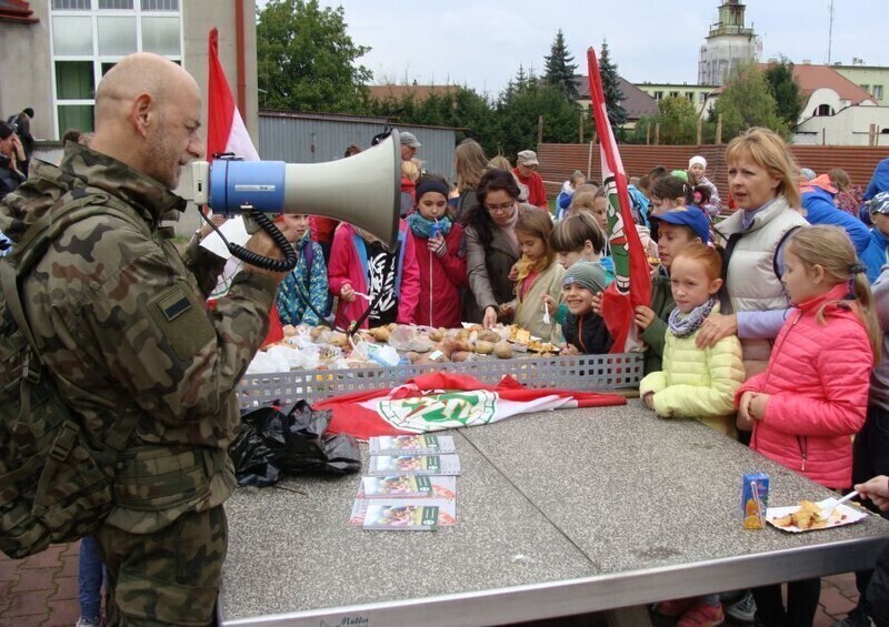 Zdjęcie 7: Rajd Prażonego Ziemniaka przyciągnął ponad 300 osób 