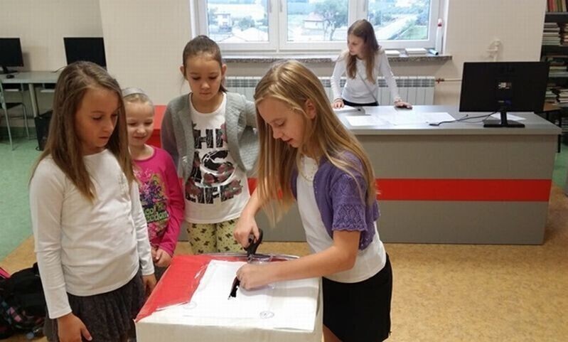 Zdjęcie 4: Demokracja w SP w Gorzkowicach 