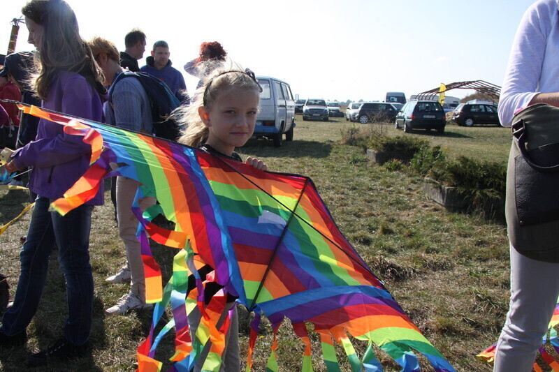 Zdjęcie 10: Święto latawca na lotnisku w Piotrkowie