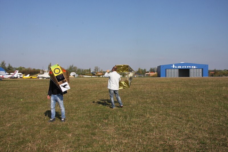 Zdjęcie 14: Święto latawca na lotnisku w Piotrkowie