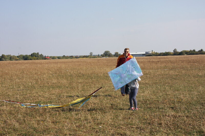 Zdjęcie 38: Święto latawca na lotnisku w Piotrkowie