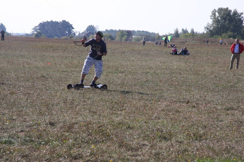 Zdjęcie 54: Święto latawca na lotnisku w Piotrkowie