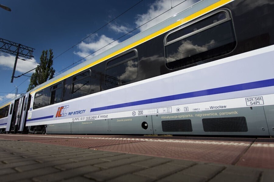 Z Warszawy do Łodzi dojedziemy Uszatkiem i Deyną