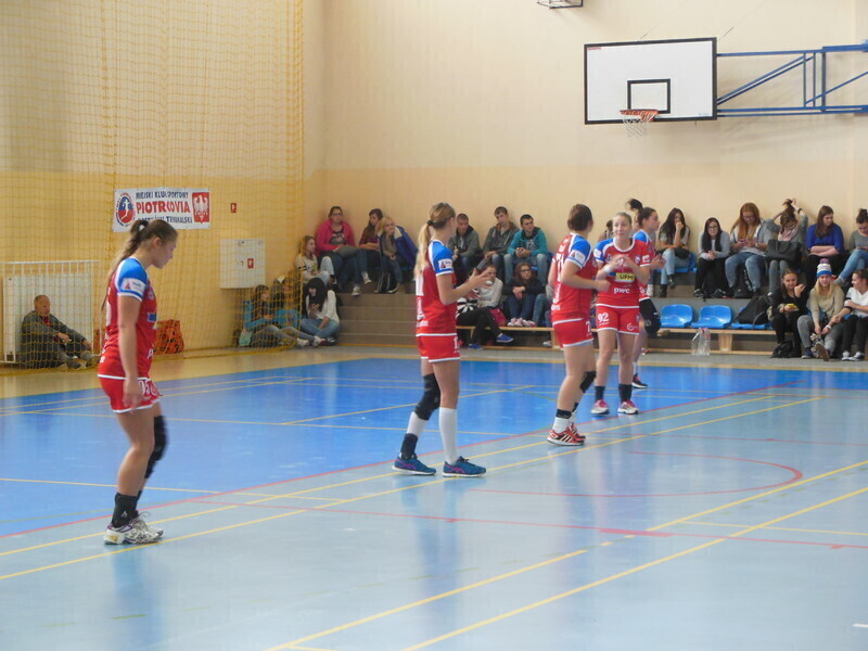 Piotrcovia wygrała pierwszy mecz z Węgierkami