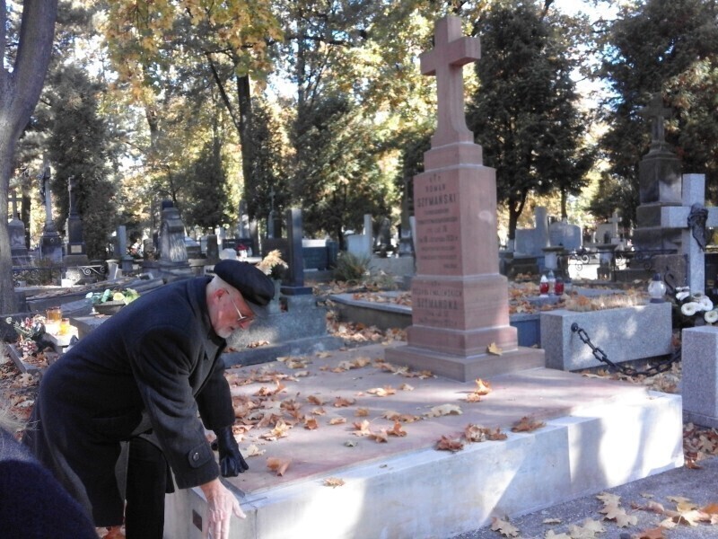 Zdjęcie 7: Spacer po Piotrkowskich Powązkach