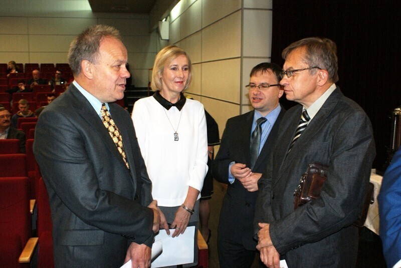 Zdjęcie 10: Historyczna konferencja w Wolborzu 