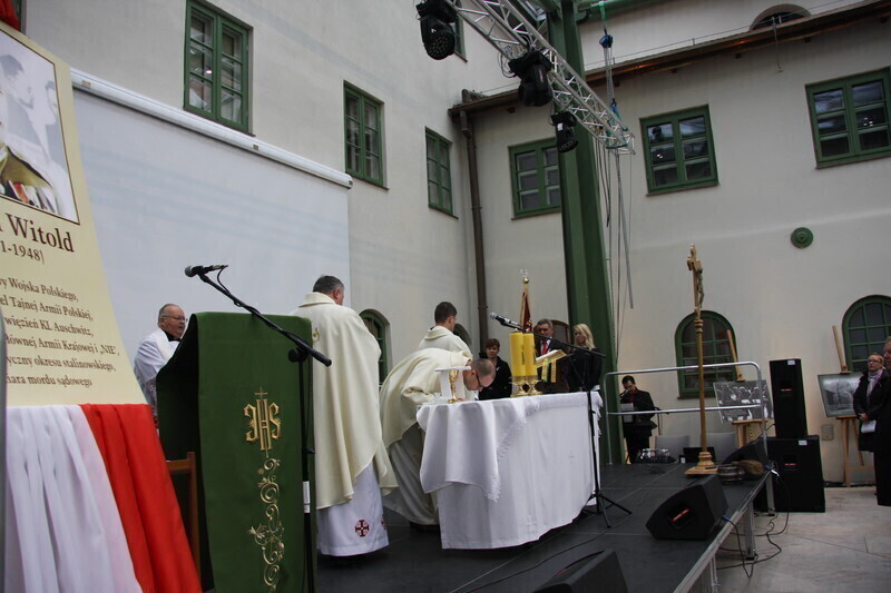 Zdjęcie 3: Rotmistrz Pilecki patronem ZSP nr 1