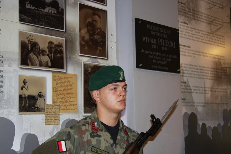 Zdjęcie 15: Rotmistrz Pilecki patronem ZSP nr 1